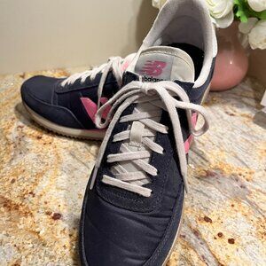 New Balance Navy/Pink